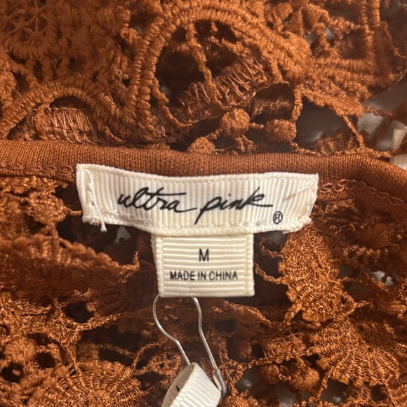 Ultra Pink Crochet Duster Vest in Warm Brown - Picture 6 of 8